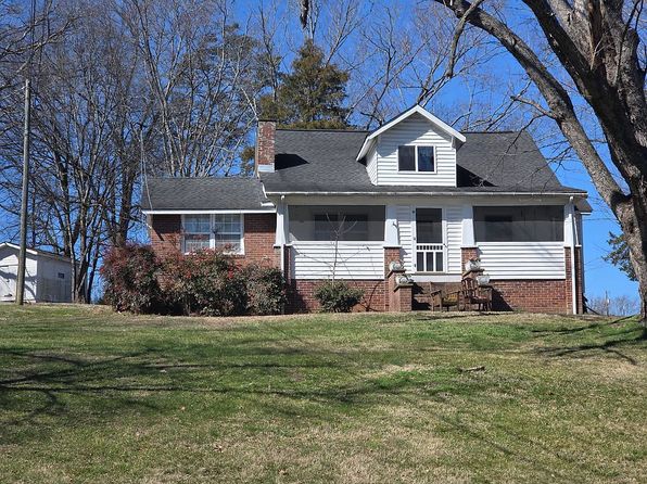 645 Sinking Springs Rd