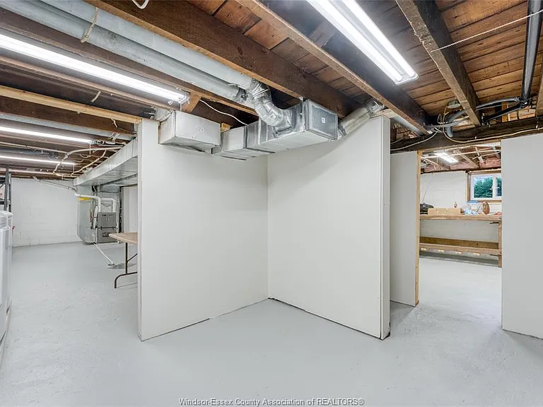 2226 Mercer St — Photo 36