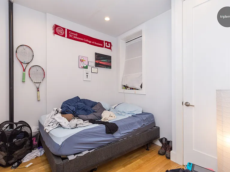 228 E 27th St #5C — Photo 13