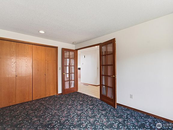 3rd image of 15917 NE Union Road #89