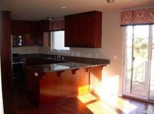 400 Lindberg Cir, Petaluma, CA 94952