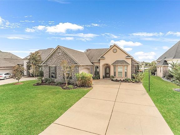 2nd image of 142 Cypress Lakes Dr