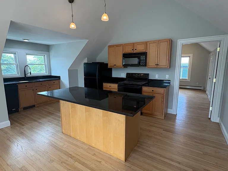 26 Mason St #3 — Photo 3