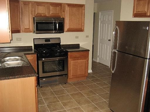 2nd image of 441 S Newtown Ct