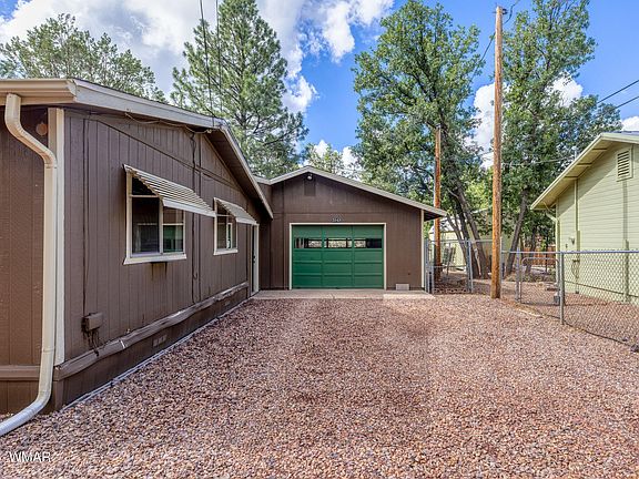 3rd image of 3343 Oakwood Dr