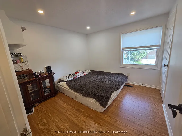 309 Harewood Blvd #UPPER — Photo 12