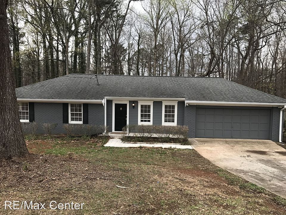1st image of 70 Westhaven Dr