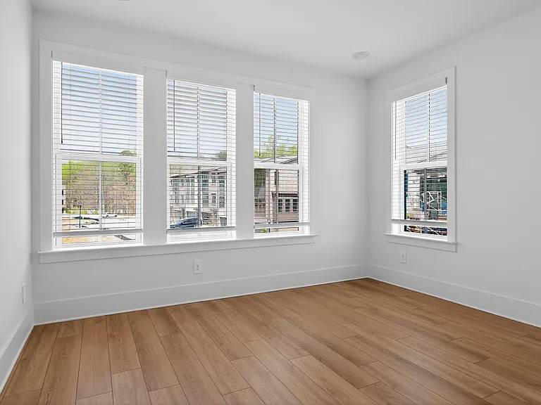3685 Belle Fields Xing — Photo 32