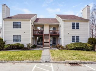 191 Beard Dr #191, New Milford, CT 06776