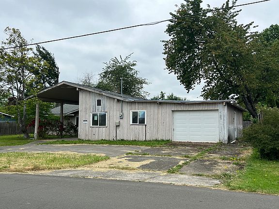 2nd image of 3777 SE 14th St