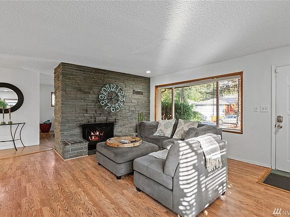 3rd image of 14345 Evanston Ave N
