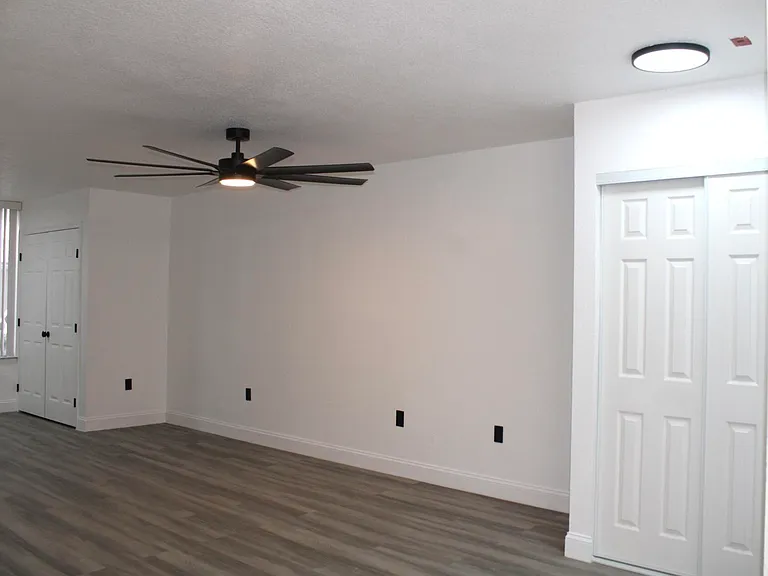 2820 Oakland Forest Dr #106 — Photo 5