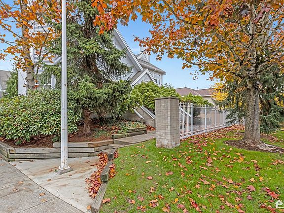 4th image of 13713 72a Ave #2