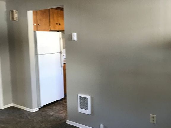 3rd image of 101-107 E Fremont Ave #107-2