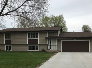 318 Evergreen St, Vermillion, MN 55085
