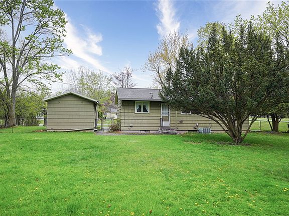 5th image of 432 Hollybrook Rd