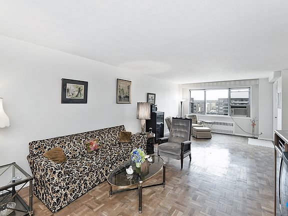 4th image of 3530 Henry Hudson Pkwy APT 14H