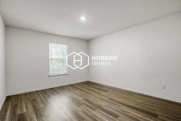 222 Garcia St — Photo 10