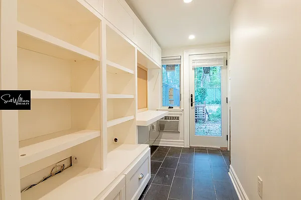 Rented by Scott Williams Realty LLC | media 77