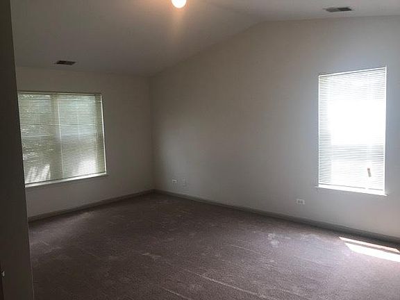 5th image of 1103 Stratford Ct APT D