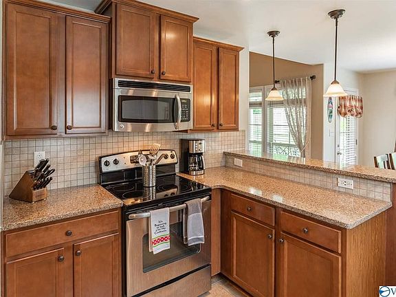 5th image of 208 Summer Cove Cir NW