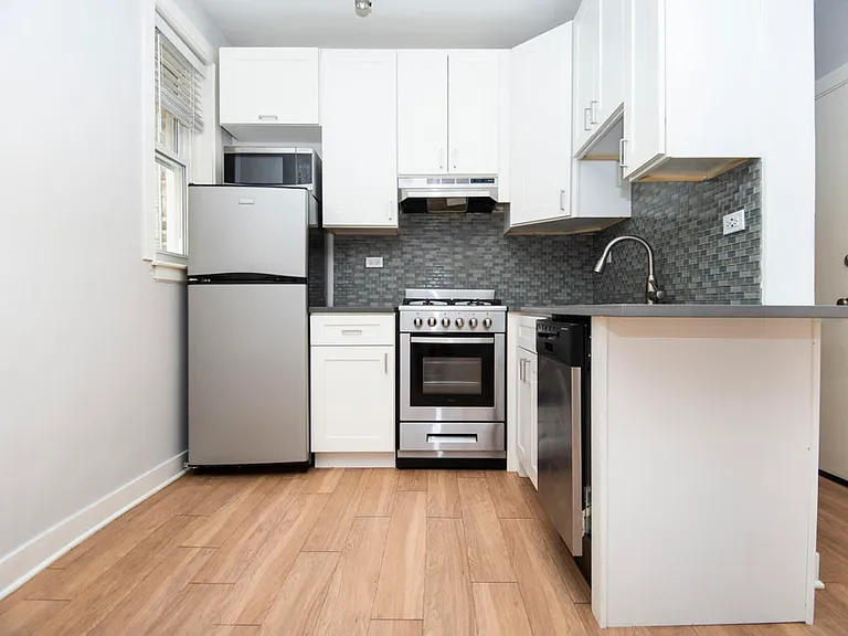 511 W Belmont Ave #36 — Photo 3
