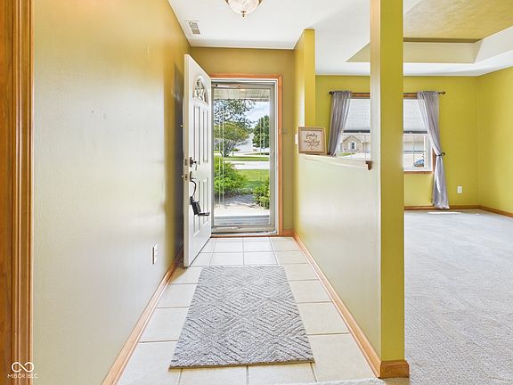 2nd image of 3419 Village Dr