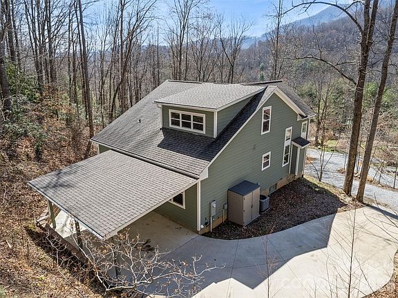 4th image of 132 Fields Dr