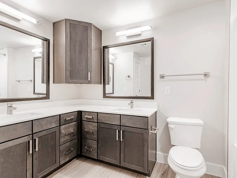 East Vue Ranch Apartments — Photo 80