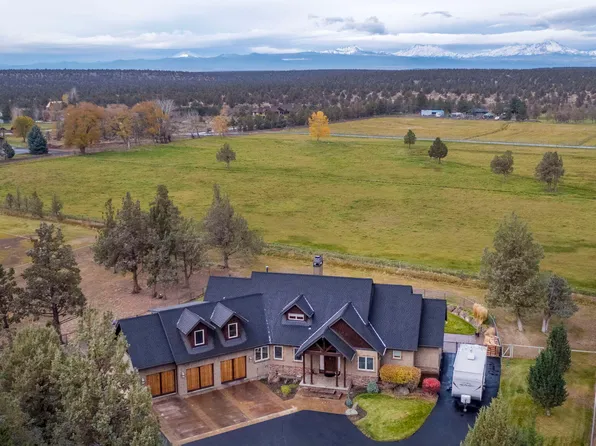 6180 SW Wickiup Ln, Redmond, OR 97756