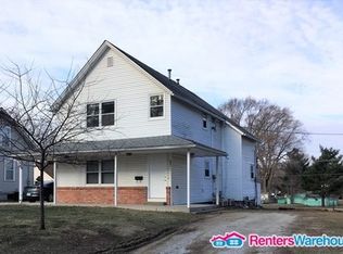 623 1/2 Grove St, Perry, IA 50220