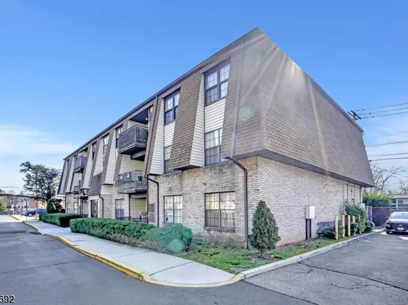 660 N Broad St #C3, Elizabeth City, NJ 07208