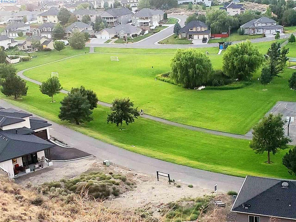 1st image of 843 Meadow Hills Dr