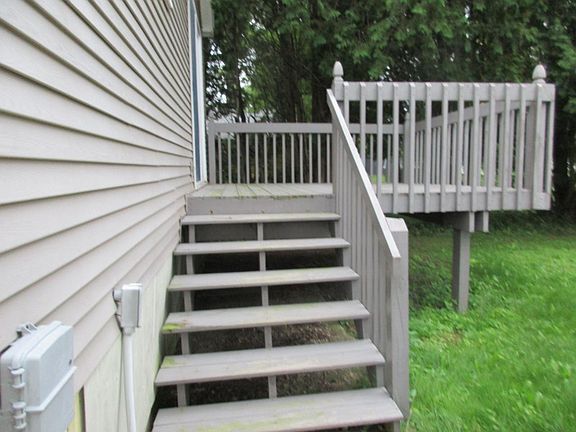 3rd image of 125 E Harvey St #E