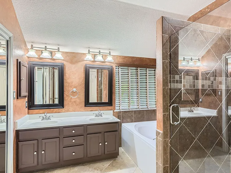 17904 Worley Dr — Photo 11