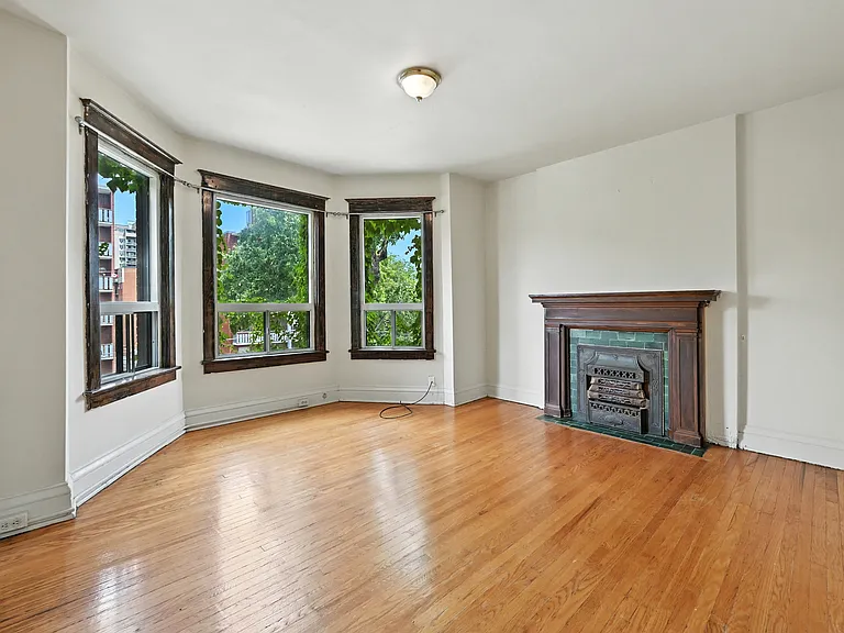 39 Herkimer St — Photo 8