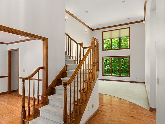 5th image of 2309 Woodland Pl