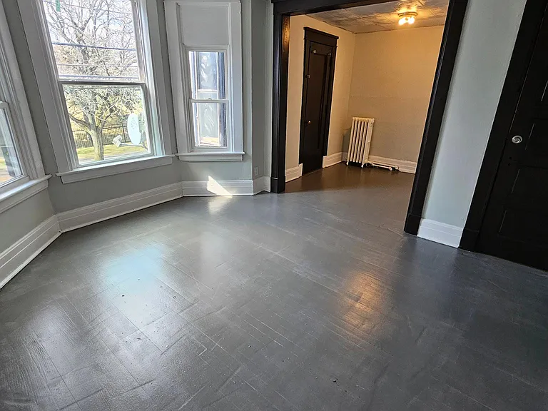 98 Ontario St #2 — Photo 6