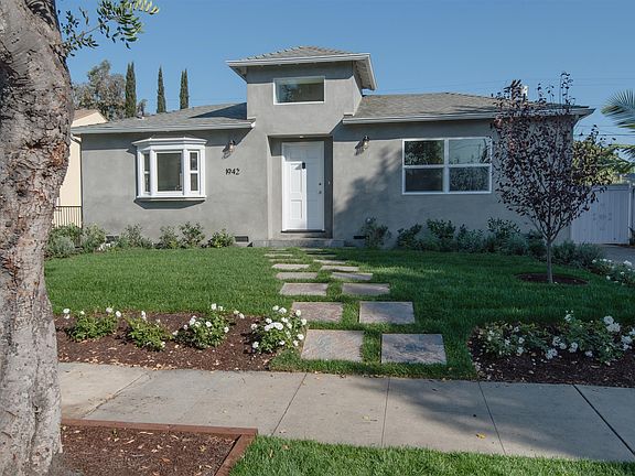 2nd image of 1942 Stearns Dr