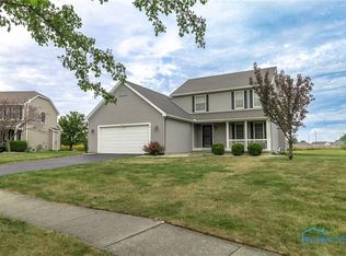 1794 Horseshoe Bend Dr, Perrysburg, OH 43551