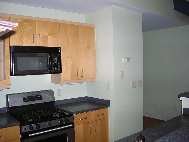 790 N Ave NE #106 — Photo 51