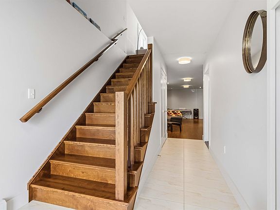 4th image of 88 Armenia Dr