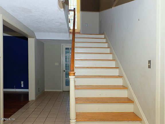 4th image of 5907 Saxony Woods Ln