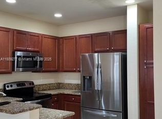 197 Las Brisas Cir, Sunrise, FL 33326
