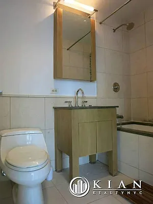 Rented by Kian Realty | media 3