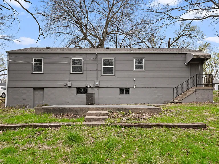 7200 E 85th Ter — Photo 36