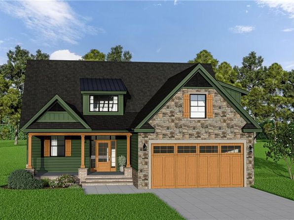 210 Cascade Dr, Rossville, GA 30741