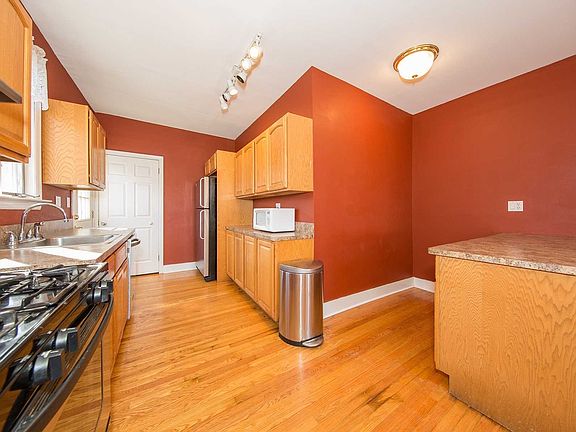 5th image of 88 Tyrconnell Ave