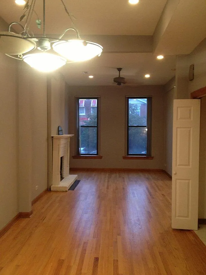 3 bed, 1.5 bath, 1800 sqft, $2,400 — Photo 2