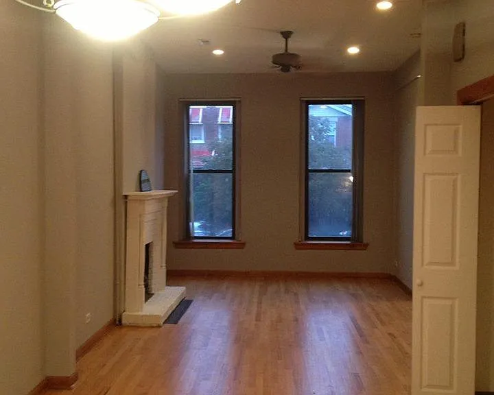 2438 W Flournoy St #2 — Photo 2